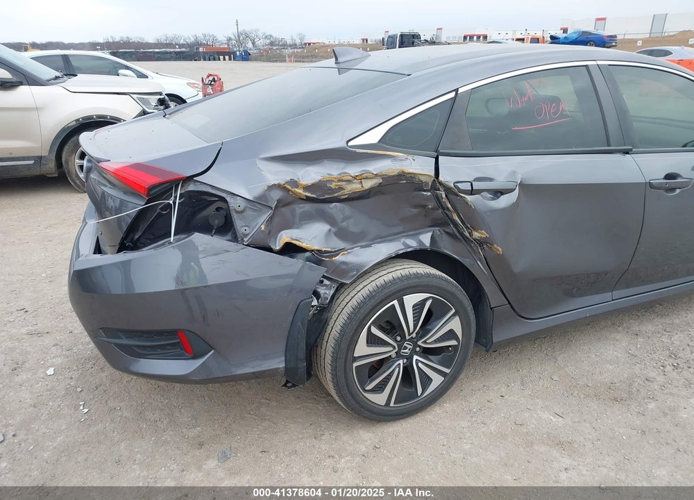 2018 HONDA CIVIC VIN: JHMFC1F36JX015389