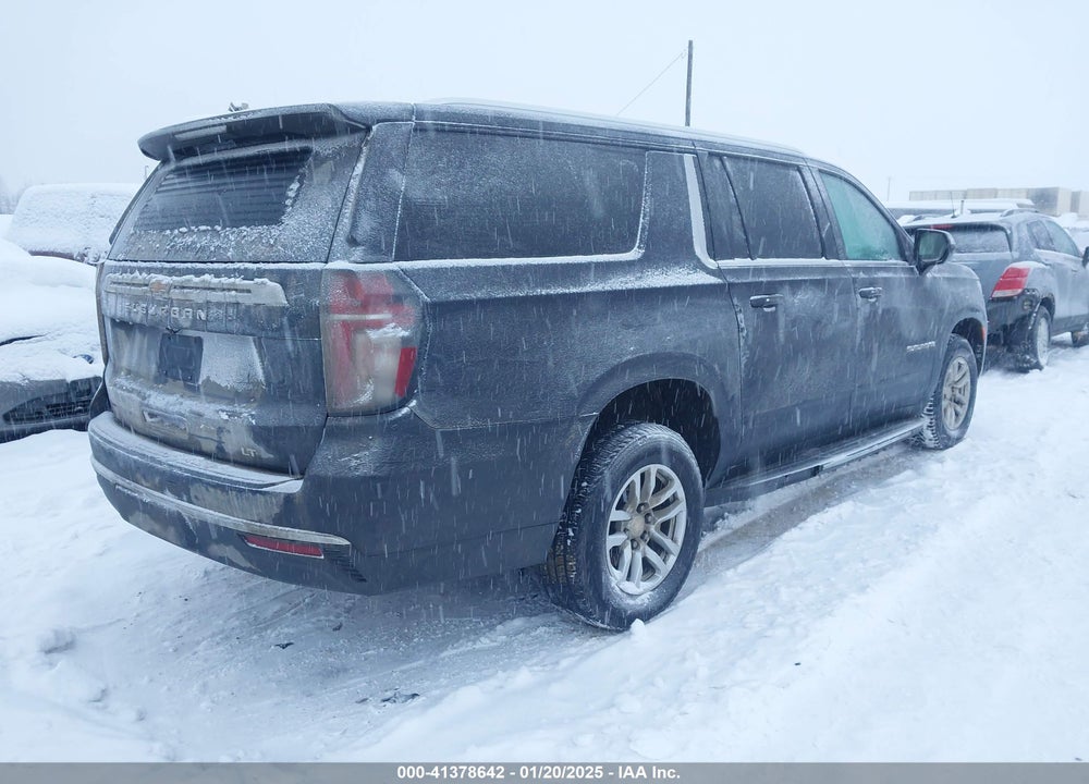 2022 CHEVROLET SUBURBAN 4WD LT VIN: 1GNSKCKDXNR252398