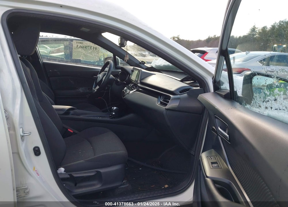 2018 TOYOTA C-HR XLE PREMIUM VIN: NMTKHMBX8JR019606
