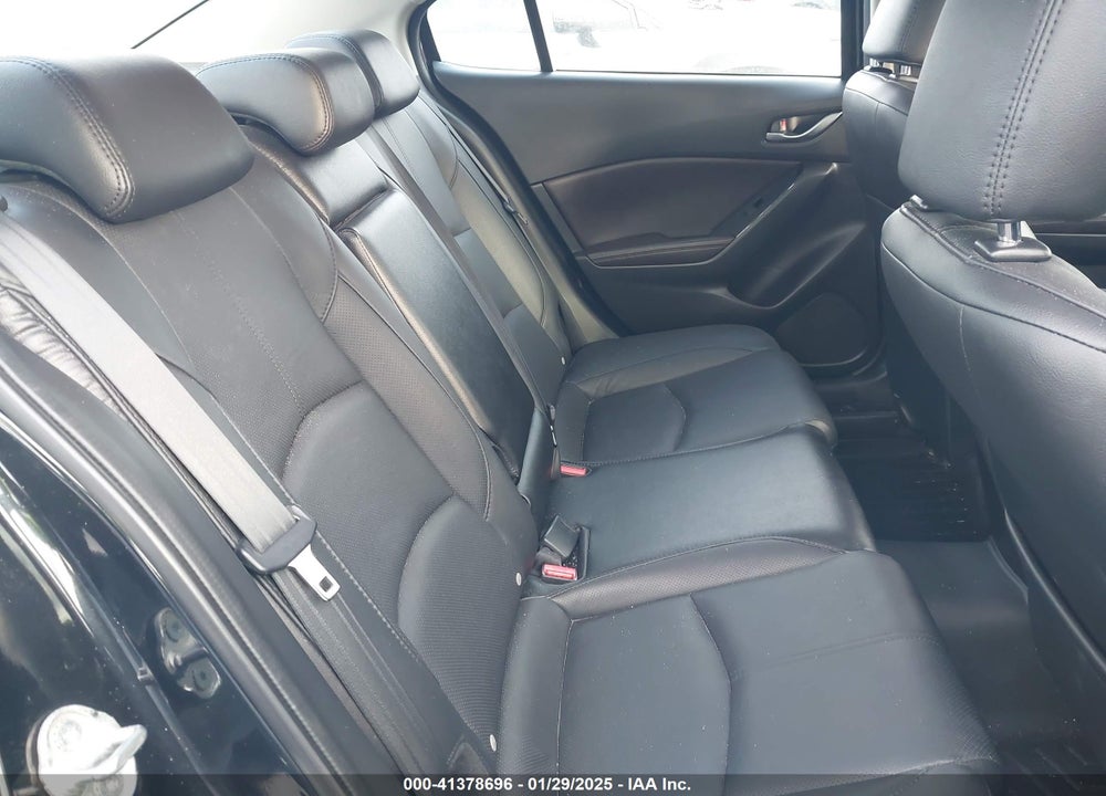 2018 MAZDA MAZDA3 VIN: 3MZBN1W3XJM174820