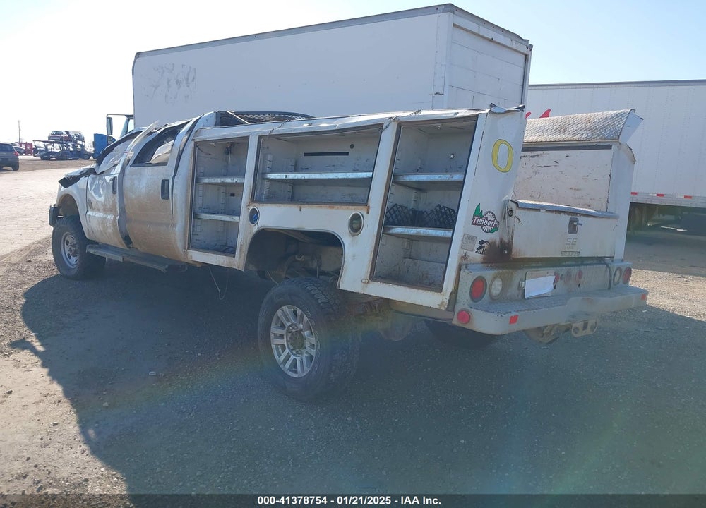 2016 FORD F-350 CHASSIS XLT VIN: 1FD8W3FT4GED48767