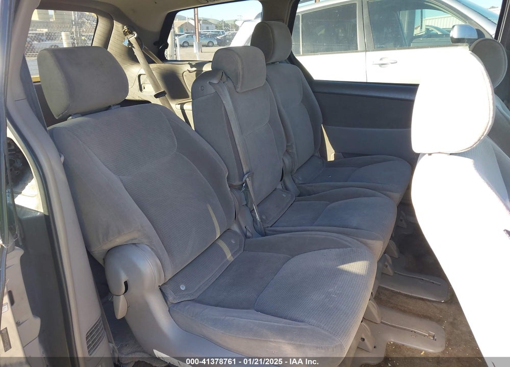 2005 TOYOTA SIENNA LE VIN: 5TDZA23CX5S226010