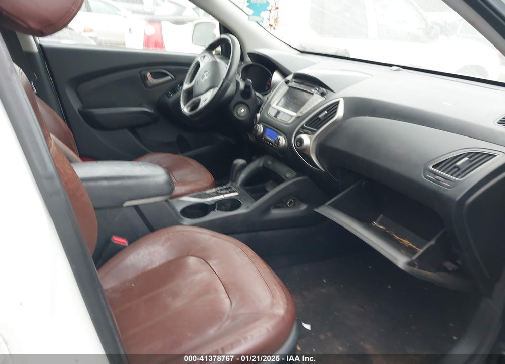 2011 HYUNDAI TUCSON LIMITED VIN: KM8JU3AC5BU144170