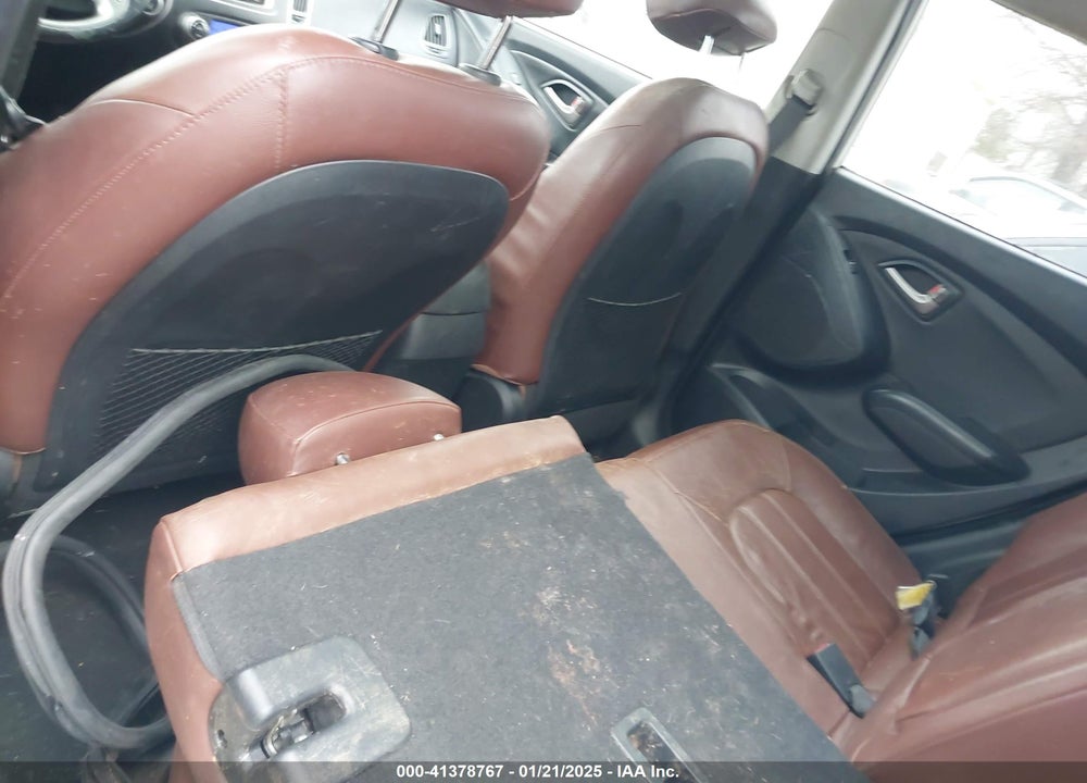 2011 HYUNDAI TUCSON LIMITED VIN: KM8JU3AC5BU144170