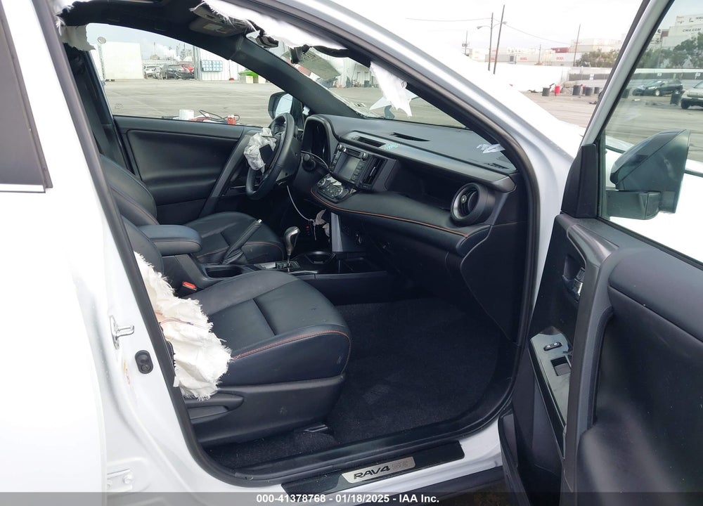 2018 TOYOTA RAV4 SE VIN: 2T3NFREV1JW464019