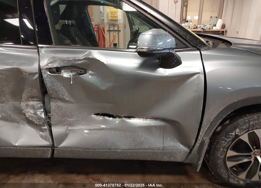 2020 TOYOTA HIGHLANDER XLE VIN: 5TDGZRBH3LS010471