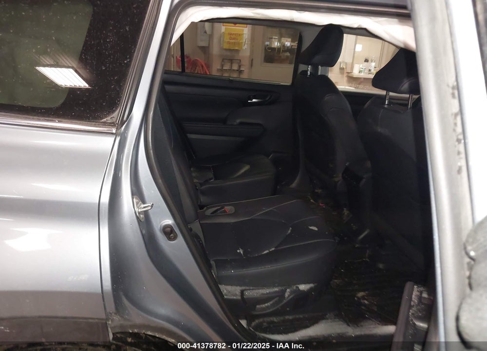 2020 TOYOTA HIGHLANDER XLE VIN: 5TDGZRBH3LS010471