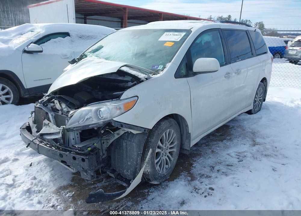 2020 TOYOTA SIENNA XLE VIN: 5TDYZ3DC5LS083490