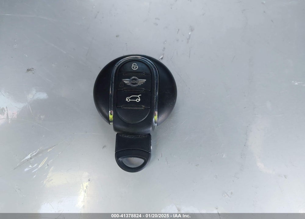 2015 MINI HARDTOP COOPER S VIN: WMWXP7C5XF2A38505