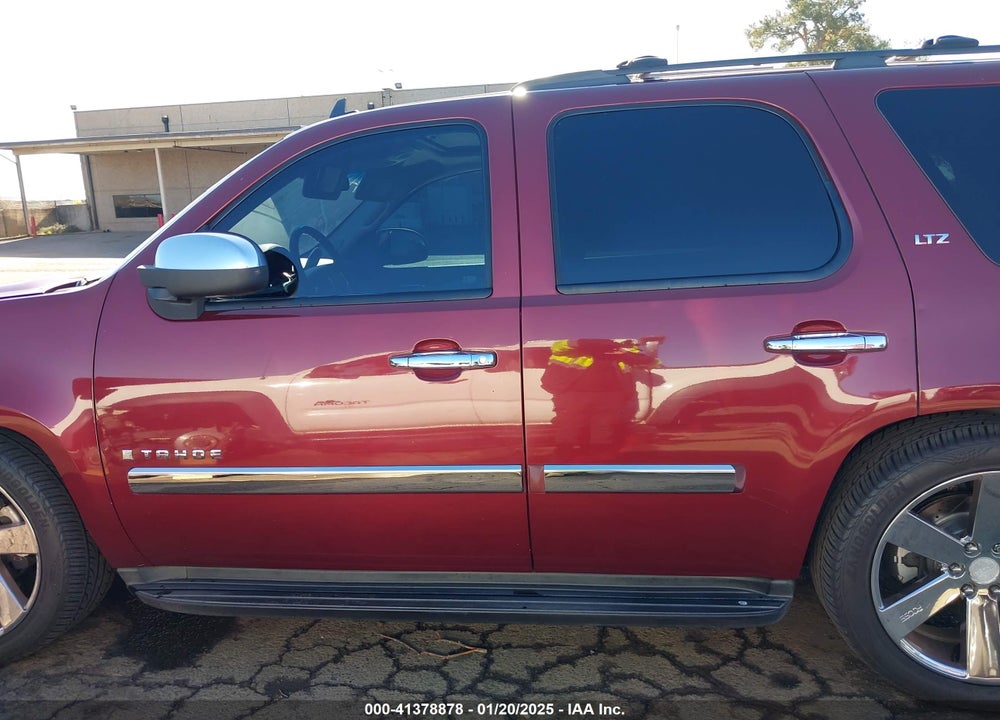 2008 CHEVROLET TAHOE LTZ VIN: 1GNFK13008J206177