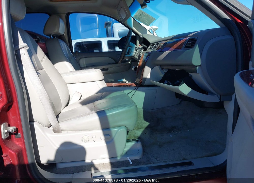 2008 CHEVROLET TAHOE LTZ VIN: 1GNFK13008J206177
