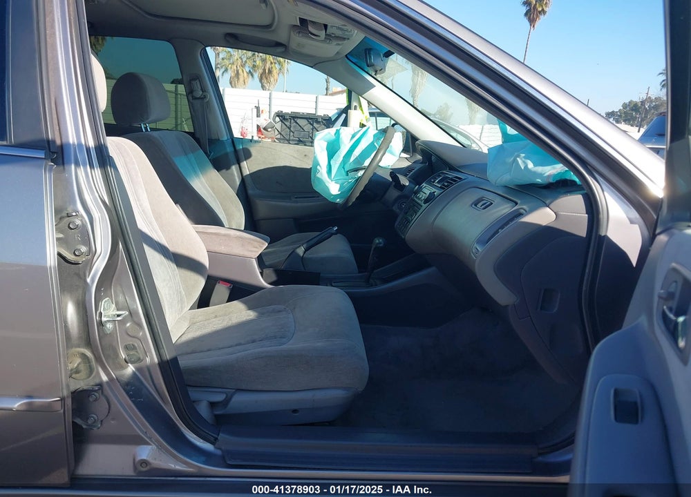 2000 HONDA ACCORD 2.3 EX VIN: JHMCG6676YC029382