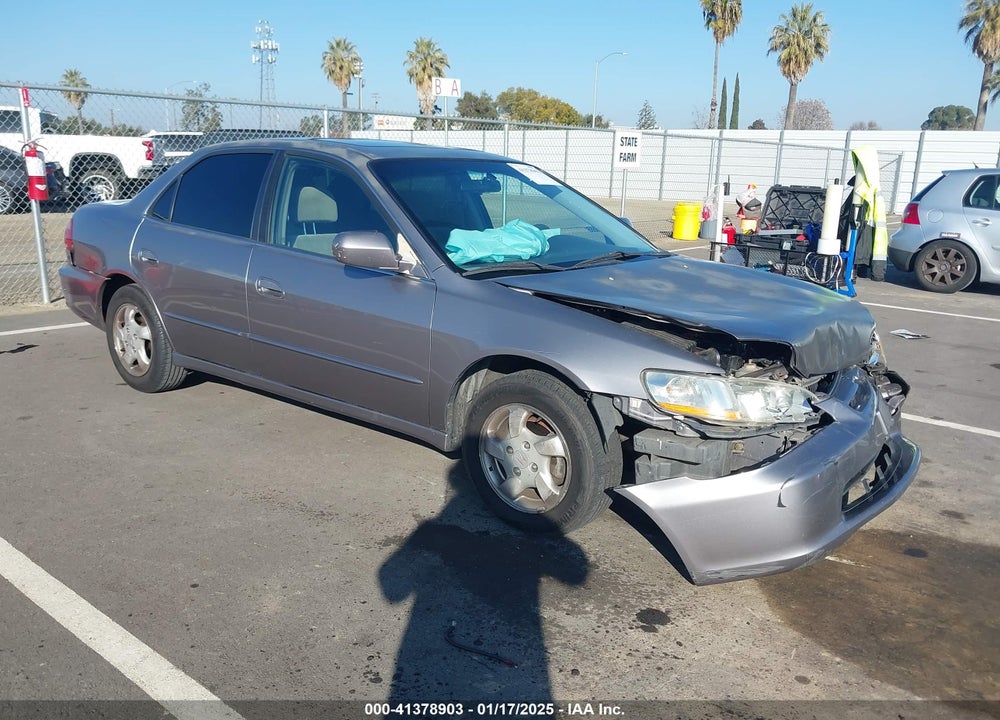 2000 HONDA ACCORD 2.3 EX VIN: JHMCG6676YC029382