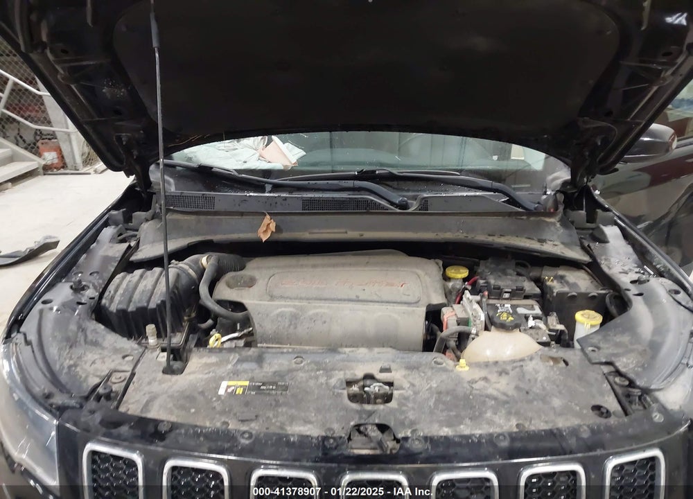 2018 JEEP COMPASS LATITUDE 4X4 VIN: 3C4NJDBB6JT422948