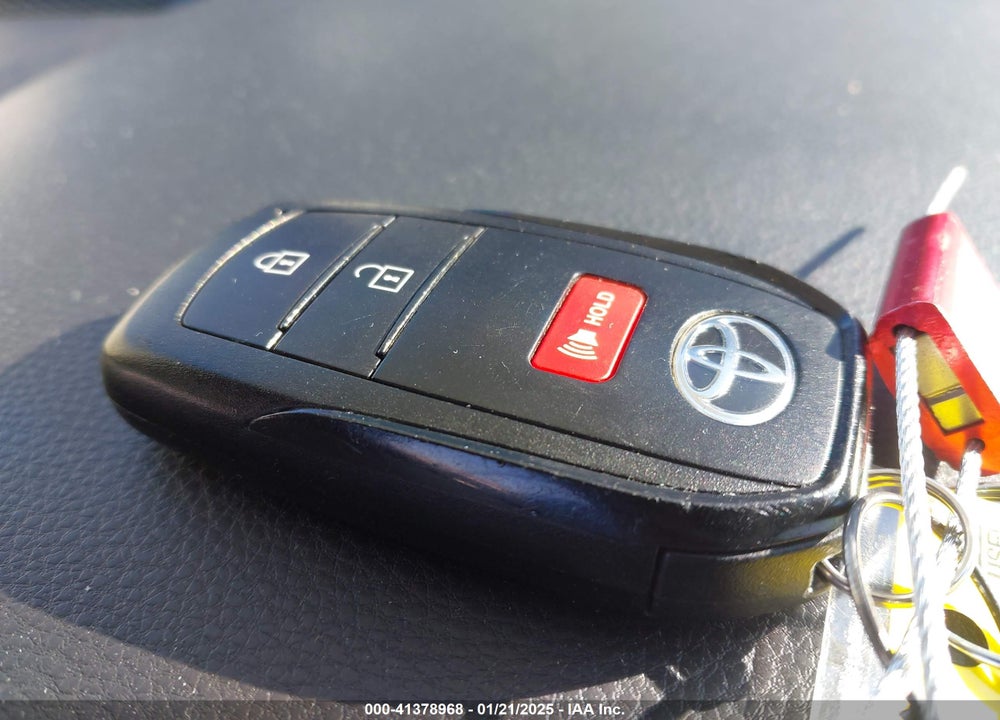 2022 TOYOTA COROLLA CROSS VIN: 7MUEAAAG6NV016105