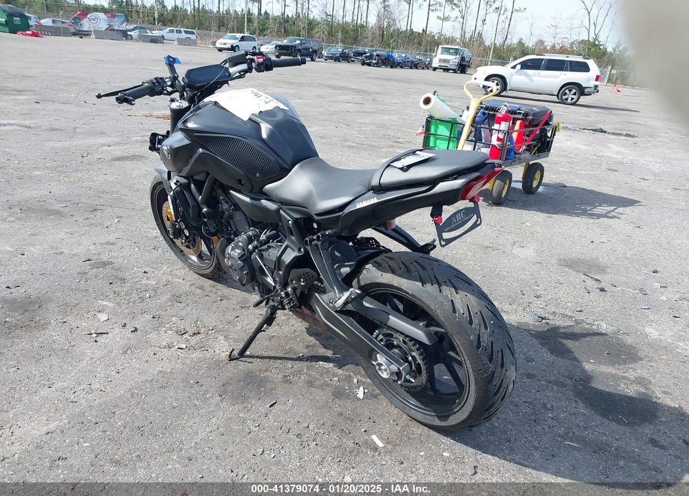 2022 YAMAHA MT07 VIN: JYARM32E5NA003317