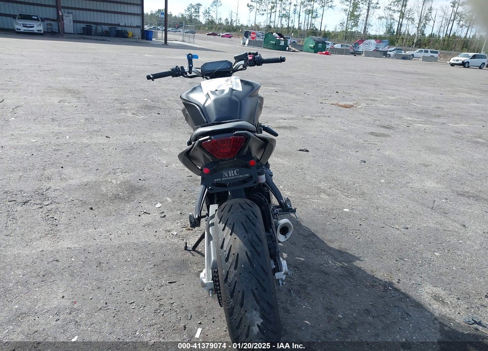 2022 YAMAHA MT07 VIN: JYARM32E5NA003317