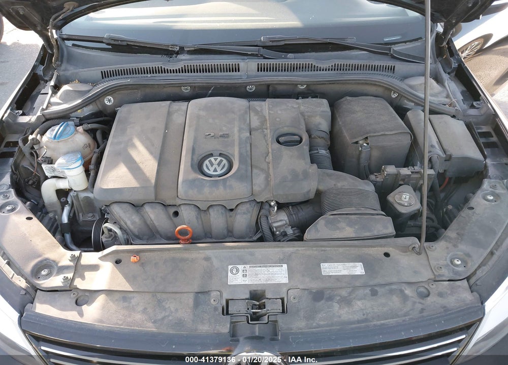 2013 VOLKSWAGEN JETTA VIN: 3VWDP7AJ7DM437233