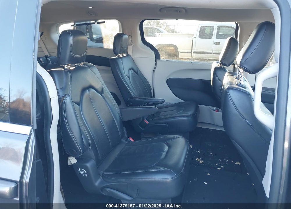 2022 CHRYSLER PACIFICA TOURING L VIN: 2C4RC1BG0NR179362