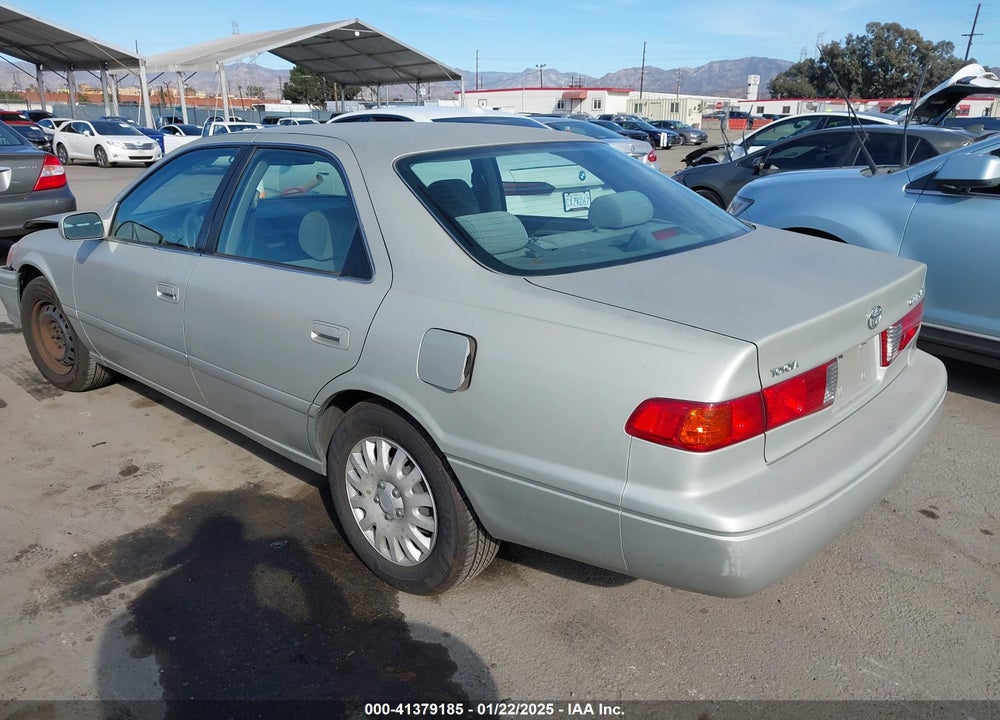 2000 TOYOTA CAMRY LE VIN: JT2BG22K3Y0508434