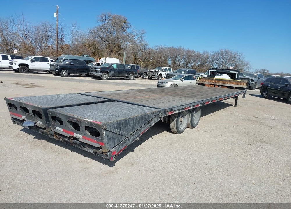 2023 TRAILER MAXEY FLATBED VIN: 5R8GF3226PM105361
