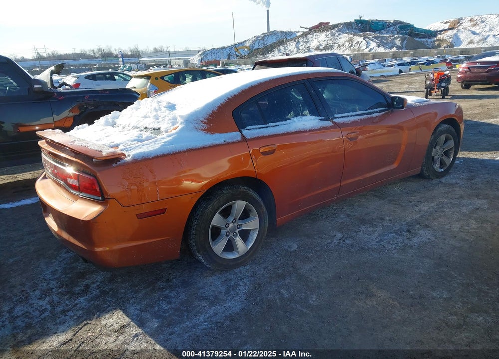 2011 DODGE CHARGER VIN: 2B3CL3CG3BH576244