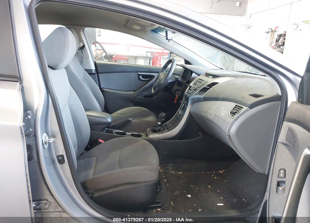 2015 HYUNDAI ELANTRA SE VIN: 5NPDH4AE6FH601310