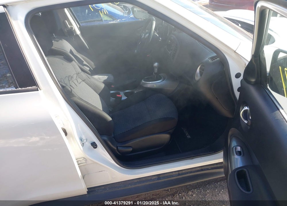 2015 NISSAN JUKE S VIN: JN8AF5MR7FT513105