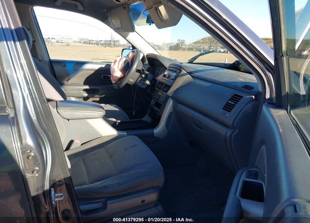 2006 HONDA PILOT EX VIN: 2HKYF18446H514489