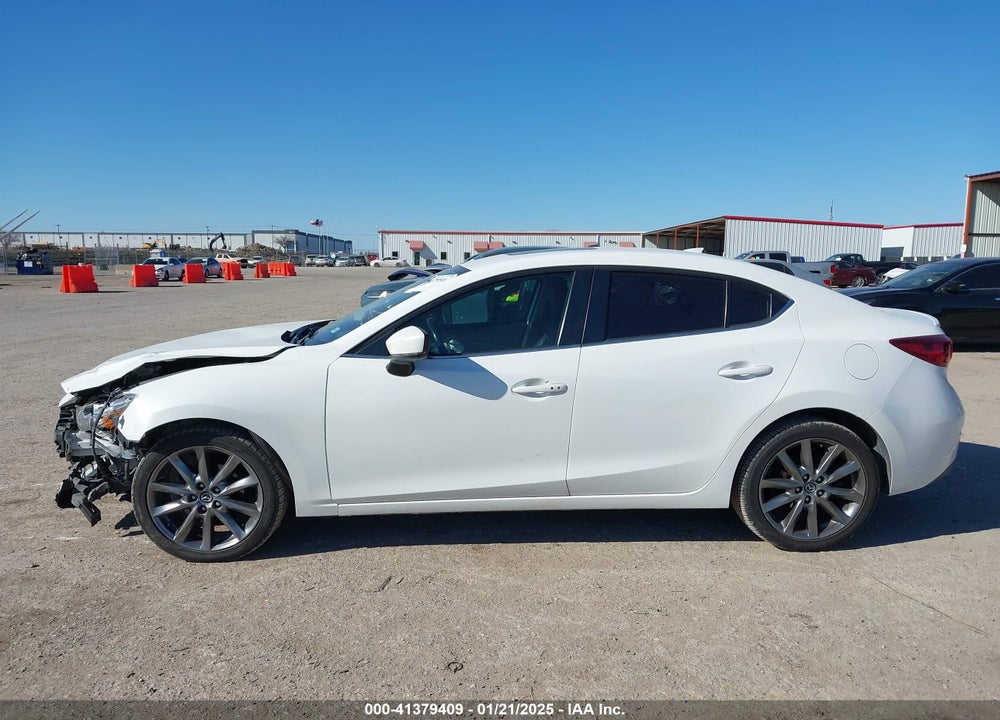 2018 MAZDA MAZDA3 VIN: 3MZBN1V34JM167864