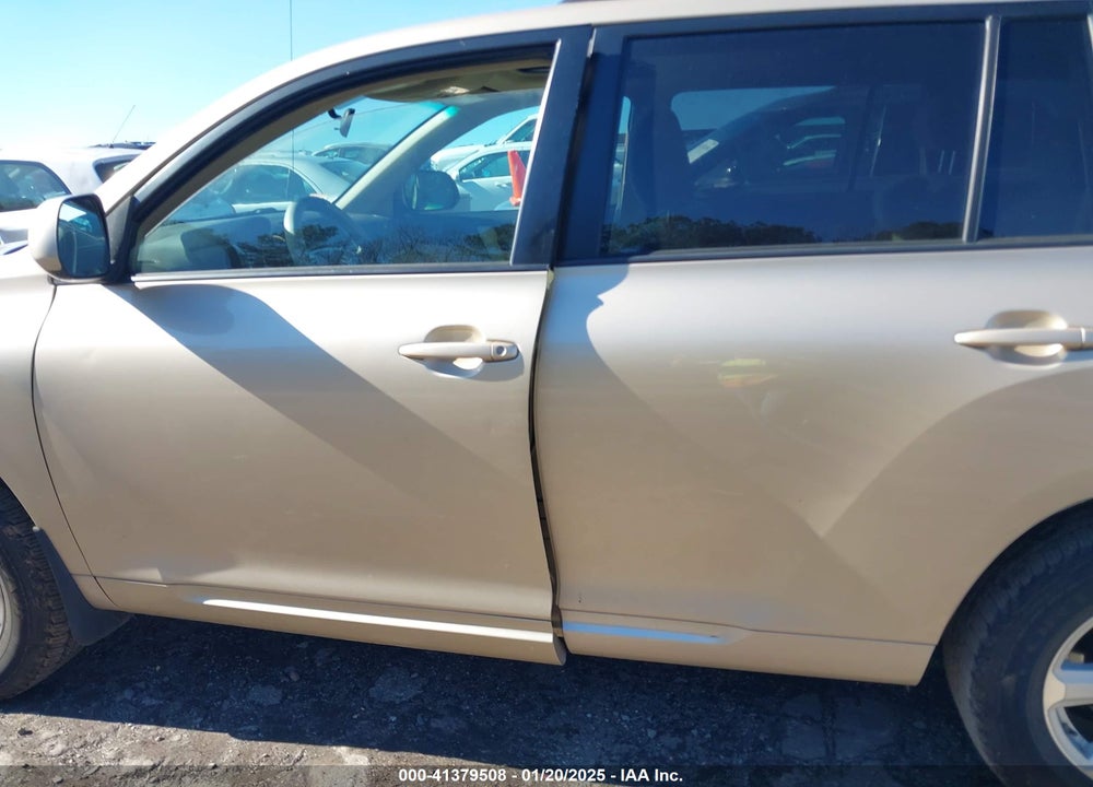 2010 TOYOTA HIGHLANDER VIN: 5TDBK3EHXAS014277