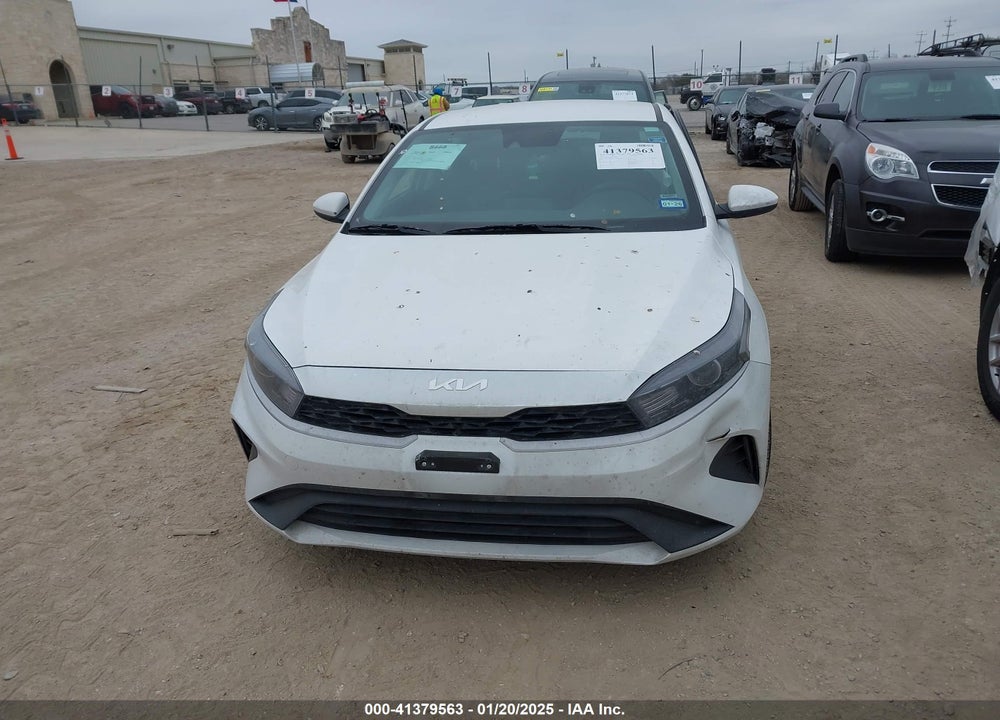 2024 KIA FORTE LXS VIN: 3KPF24AD4RE748882