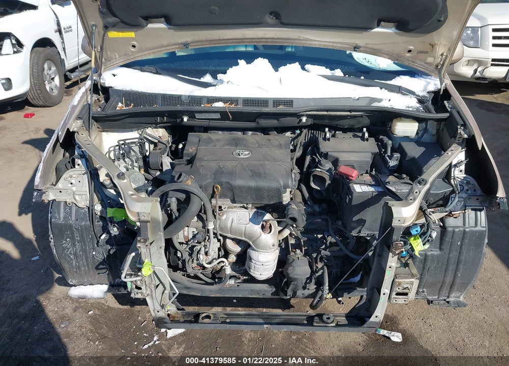 2011 TOYOTA SIENNA LE V6 VIN: 5TDKK3DC8BS007190