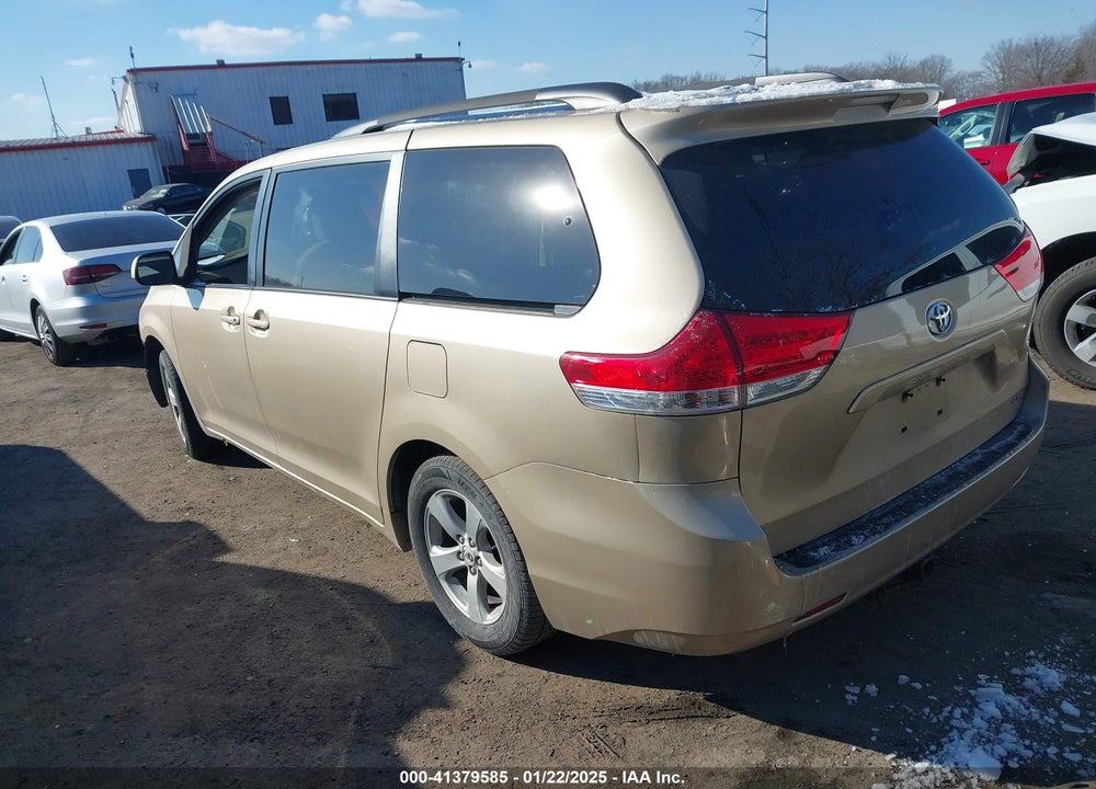 2011 TOYOTA SIENNA LE V6 VIN: 5TDKK3DC8BS007190