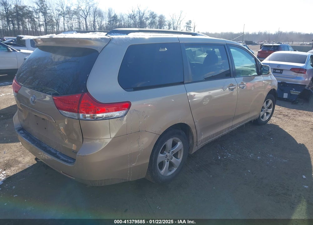 2011 TOYOTA SIENNA LE V6 VIN: 5TDKK3DC8BS007190