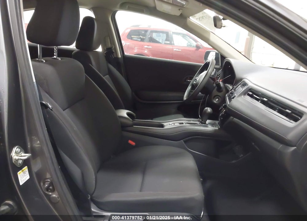 2016 HONDA HR-V LX VIN: 3CZRU6H33GM752533