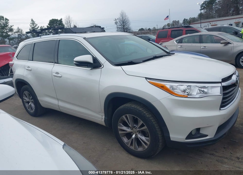 2014 TOYOTA HIGHLANDER XLE V6 VIN: 5TDKKRFH2ES010070