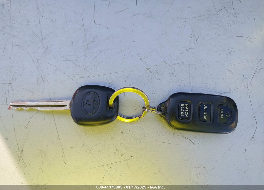 2005 TOYOTA MATRIX/XR VIN: 2T1KR30E85C484220