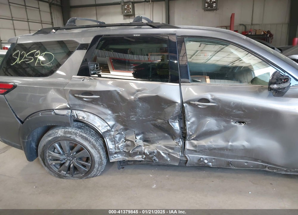 2023 NISSAN PATHFINDER SV 4WD VIN: 5N1DR3BC2PC241014