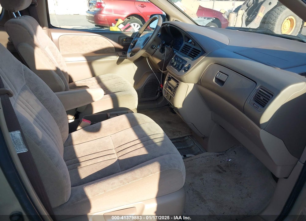 2001 TOYOTA SIENNA LE VIN: 4T3ZF13C81U395852