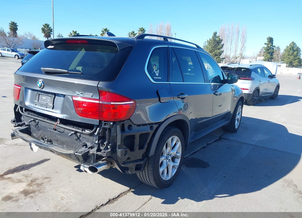 2013 BMW X5 XDRIVE35I/XDRIVE35I PREMIUM/XDRIVE35I SPORT ACTIVITY VIN: 5UXZV4C51D0B19819