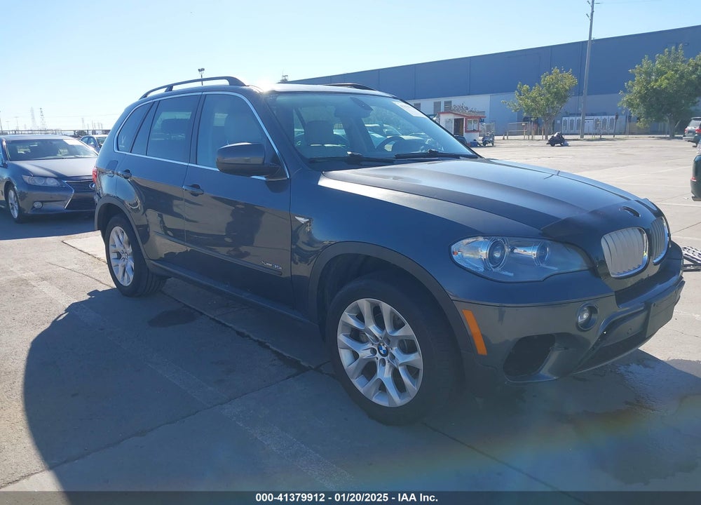 2013 BMW X5 XDRIVE35I/XDRIVE35I PREMIUM/XDRIVE35I SPORT ACTIVITY VIN: 5UXZV4C51D0B19819