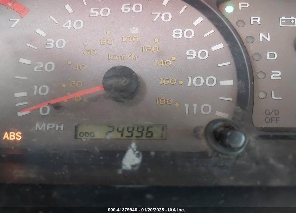 2003 TOYOTA SEQUOIA SR5 V8 VIN: 5TDZT34A93S151472