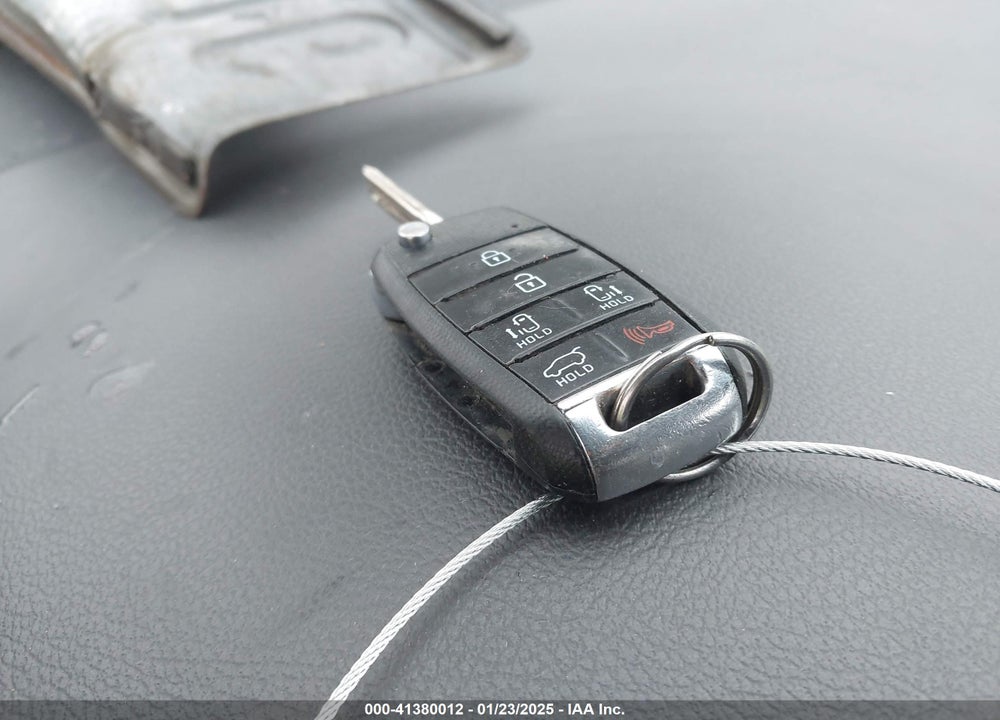 2017 KIA SEDONA LX VIN: KNDMB5C11H6221418