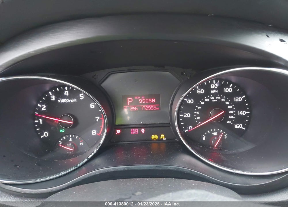 2017 KIA SEDONA LX VIN: KNDMB5C11H6221418