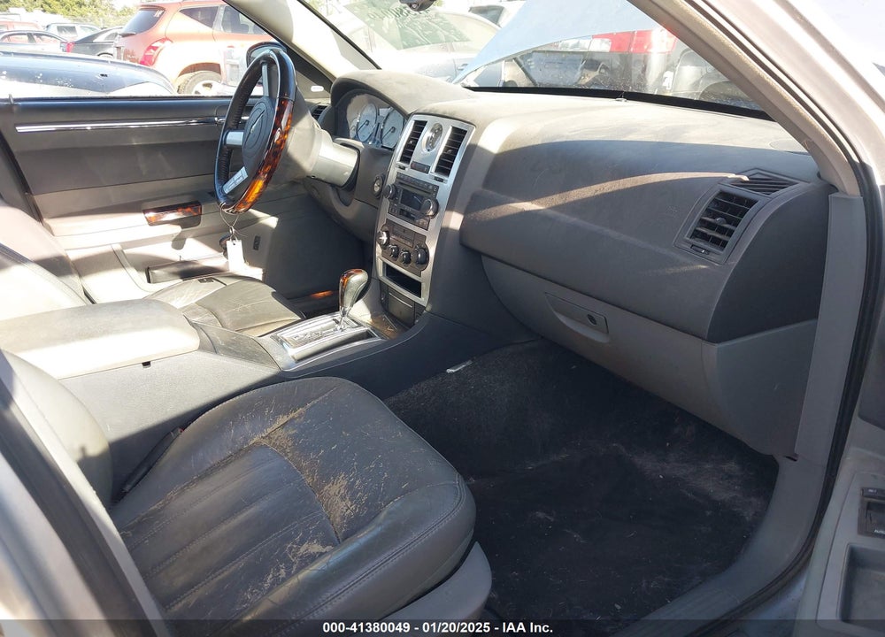 2005 CHRYSLER 300C VIN: 2C3JA63H25H632494