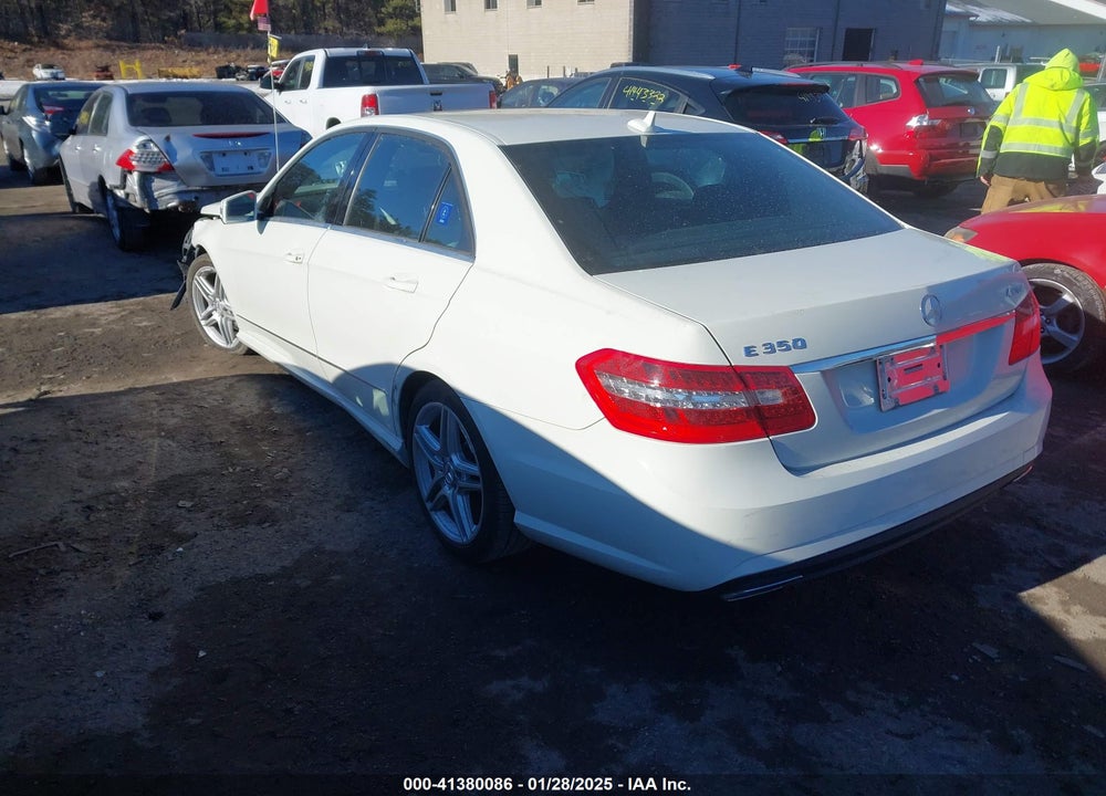 2011 MERCEDES-BENZ E 350 4MATIC VIN: WDDHF8HB2BA362694