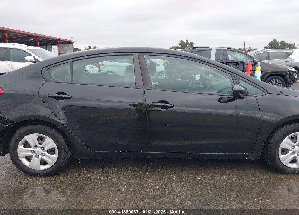 2016 KIA FORTE VIN: KNAFK4A62G5606652