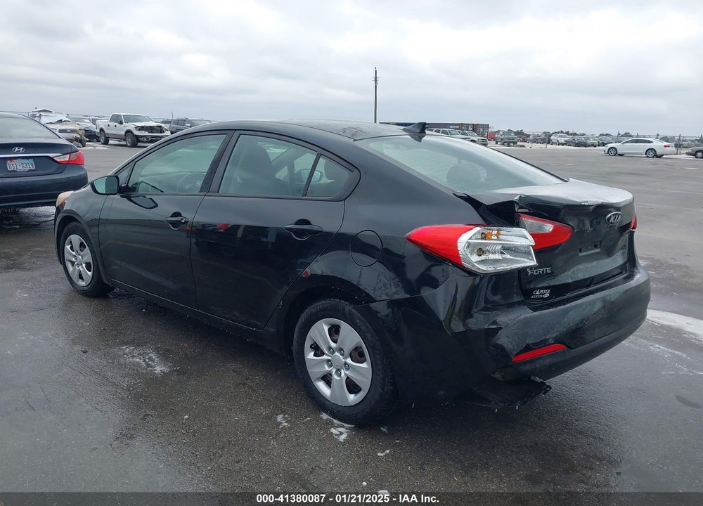 2016 KIA FORTE VIN: KNAFK4A62G5606652