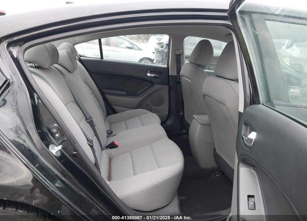 2016 KIA FORTE VIN: KNAFK4A62G5606652